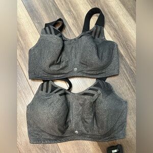 Livi Active sports bras. (2). 44DDD